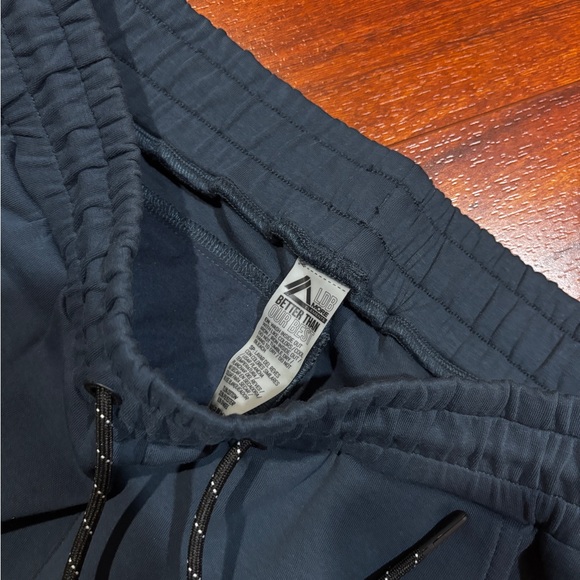 Alphalete Men's Dark Navy Athletic Shorts - Picture 3 of 3